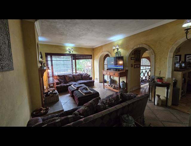 4 BEDROOM FREEHOLD FOR SALE IN GLENVISTA